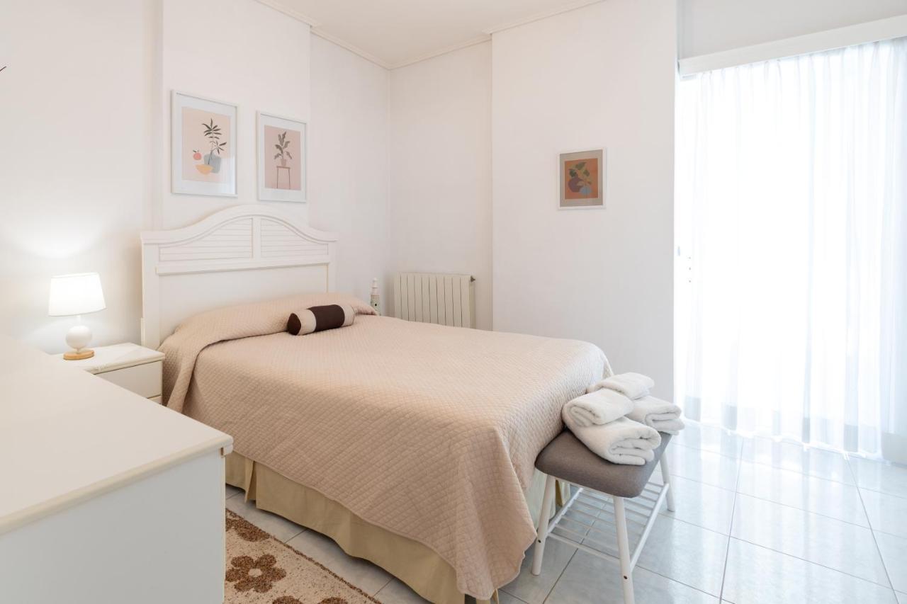 Seaside Penthouse In Kalamata Luaran gambar