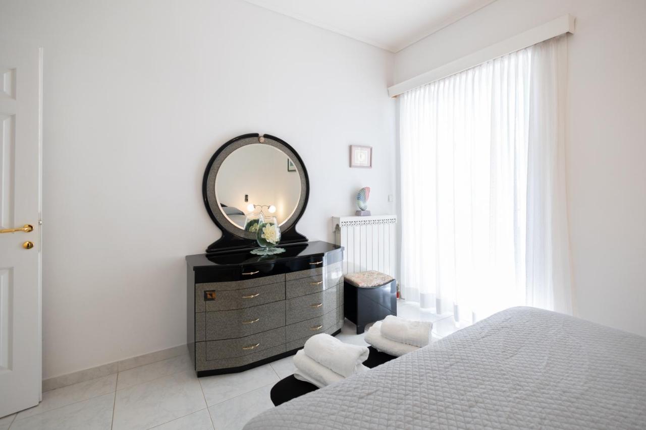 Seaside Penthouse In Kalamata Luaran gambar