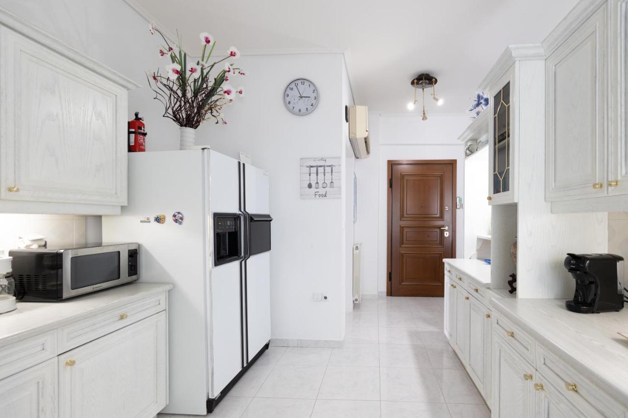 Seaside Penthouse In Kalamata Luaran gambar