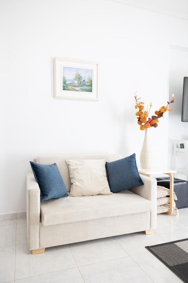 Seaside Penthouse In Kalamata Luaran gambar