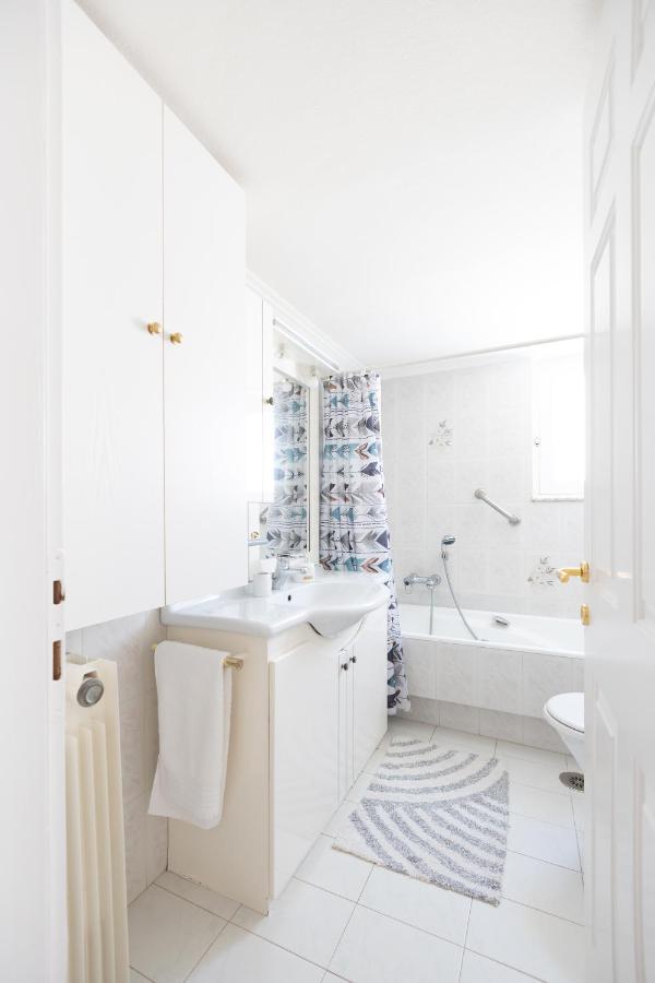 Seaside Penthouse In Kalamata Luaran gambar
