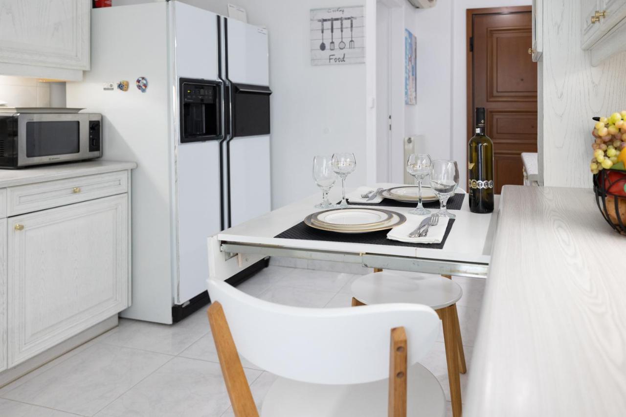 Seaside Penthouse In Kalamata Luaran gambar